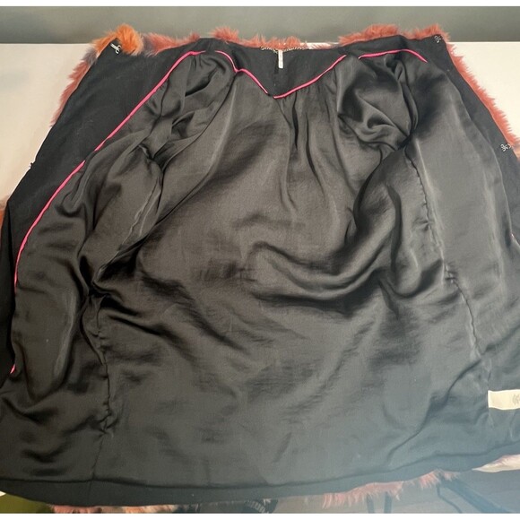 Free People Wrap Me Up Faux Fur Coat Jacket Size M Printed Stars Boho Rare - Picture 16 of 16